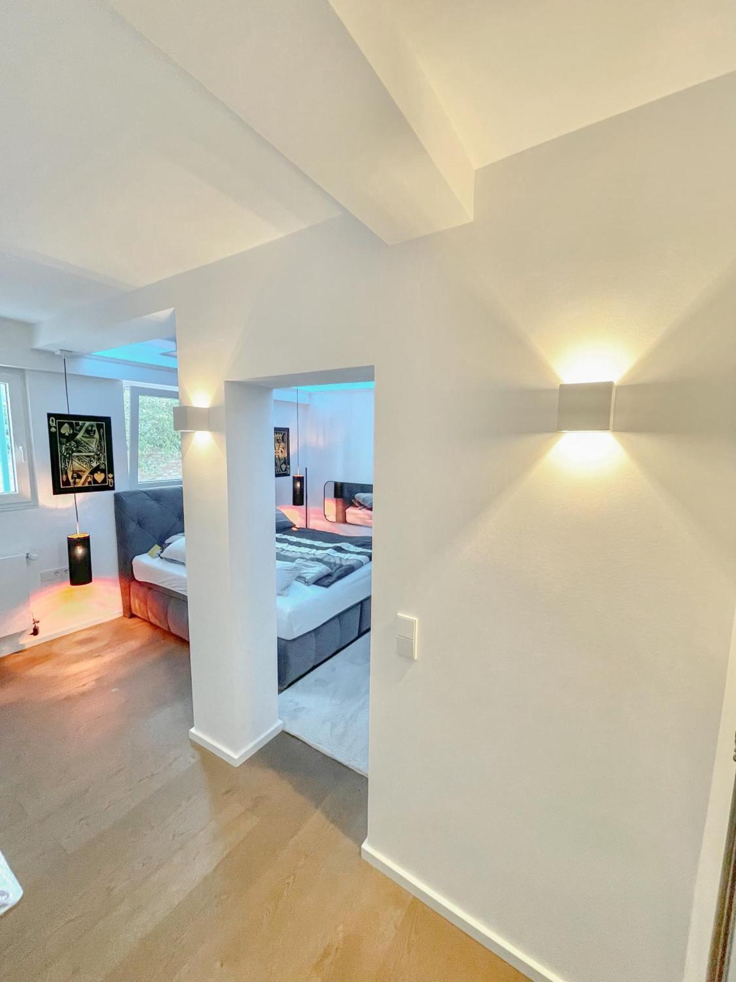 Whirlpool - Zentral - Designloft Mit Xxl Terrasse Wiesbaden Exterior foto